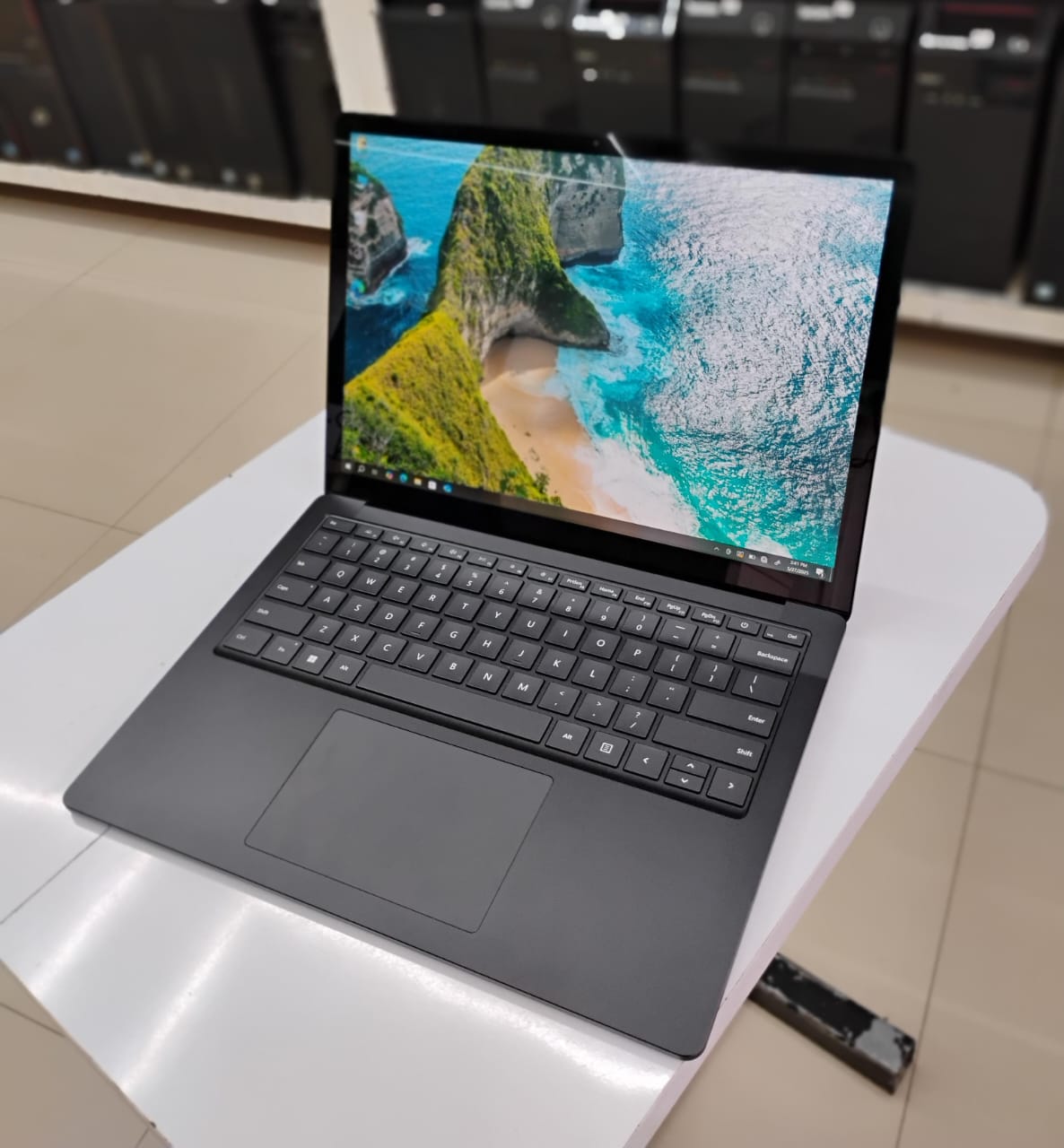 Surface4 1951 Surface4 1951